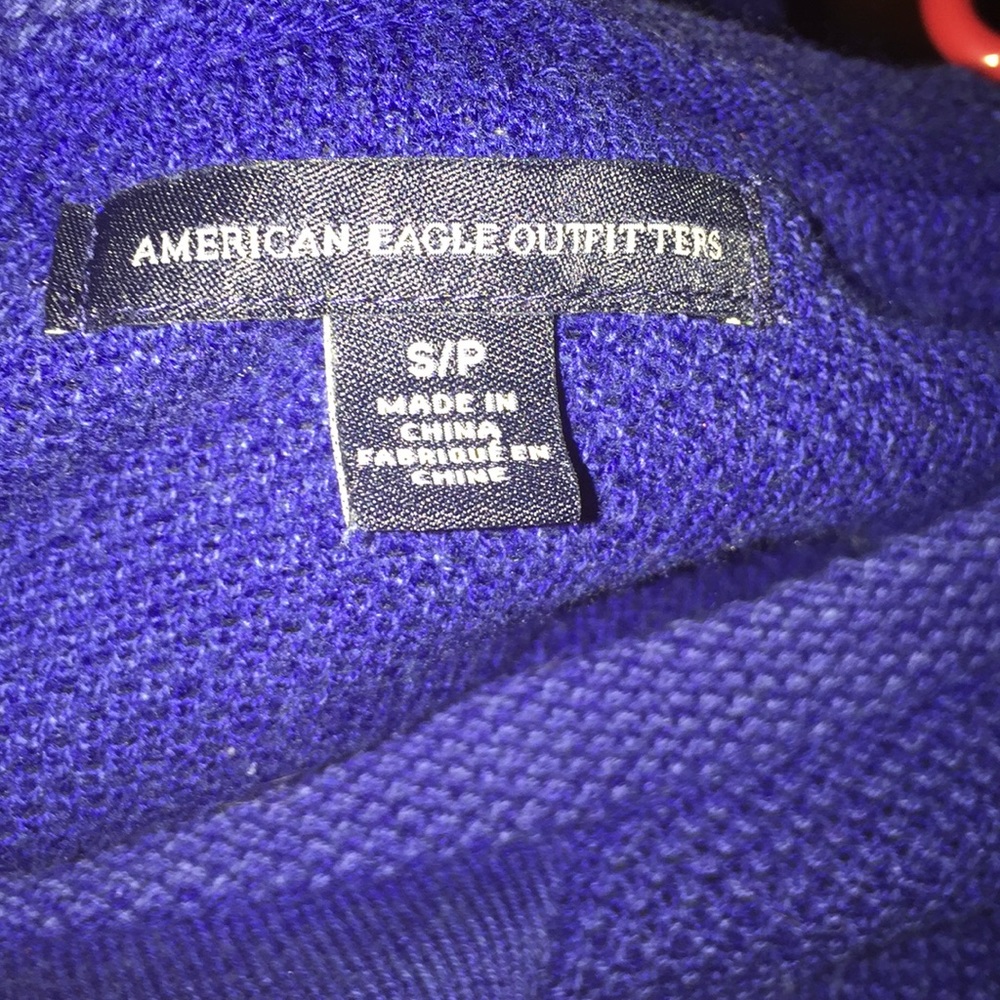 Aeo sweater